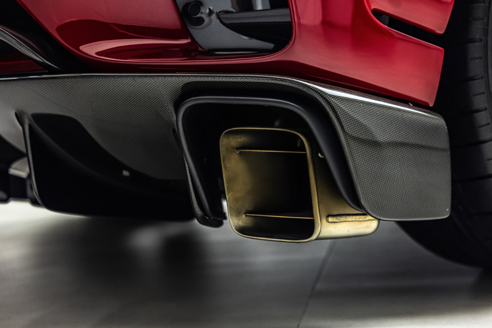 FERRARI 812 COMPETIZIONE APERTA